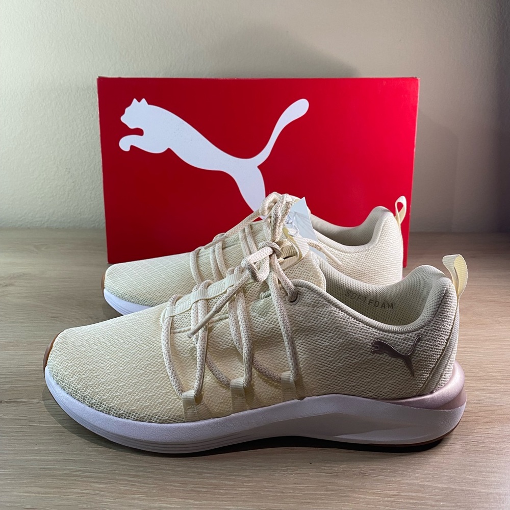 NWT Puma Ladies Prowl Knit Shoe - Cream